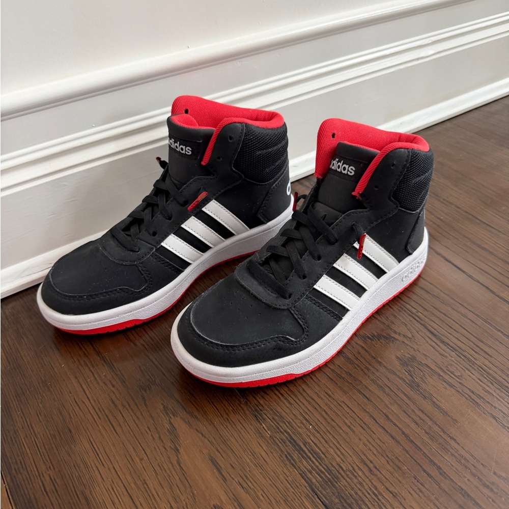 NWOT Elastic Lace Adidas Black and Red High-Top Sneakers - Picture 2 of 6